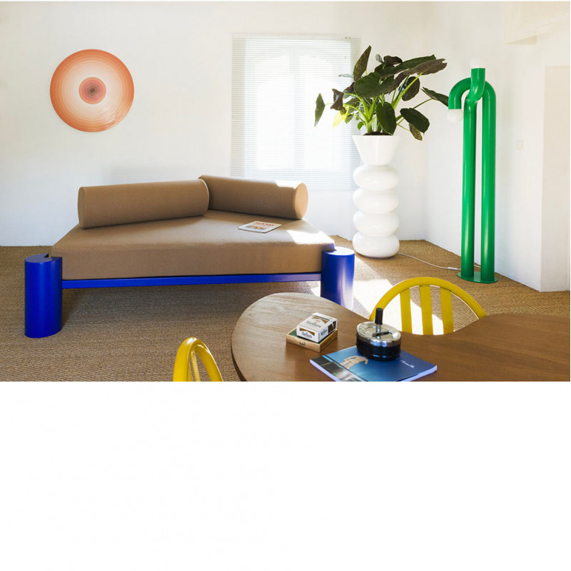 LAMPADAIRE MODULATION by Axel Chay mise en scene
