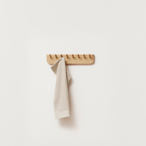 PORTE MANTEAU ECHO by Form and Refine chêne blanc 40 cm