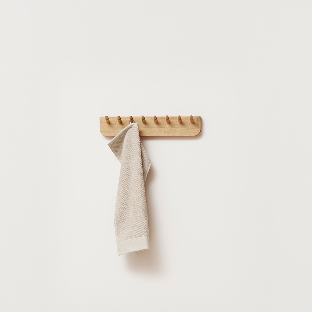 PORTE MANTEAU ECHO by Form and Refine chêne blanc 40 cm