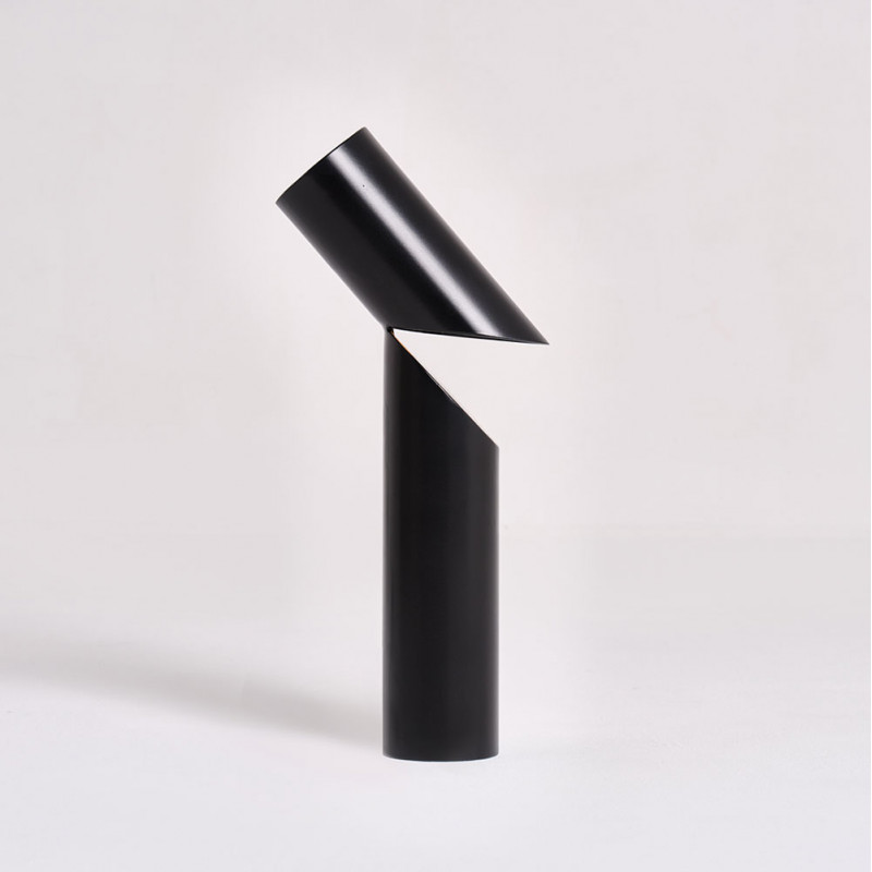 LAMPE DE TABLE IDA by Axel Chay