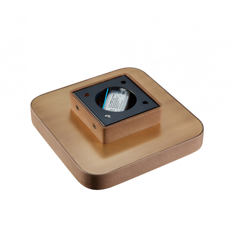 HUBLOT SQUARE WALL LIGHT by Entrelacs