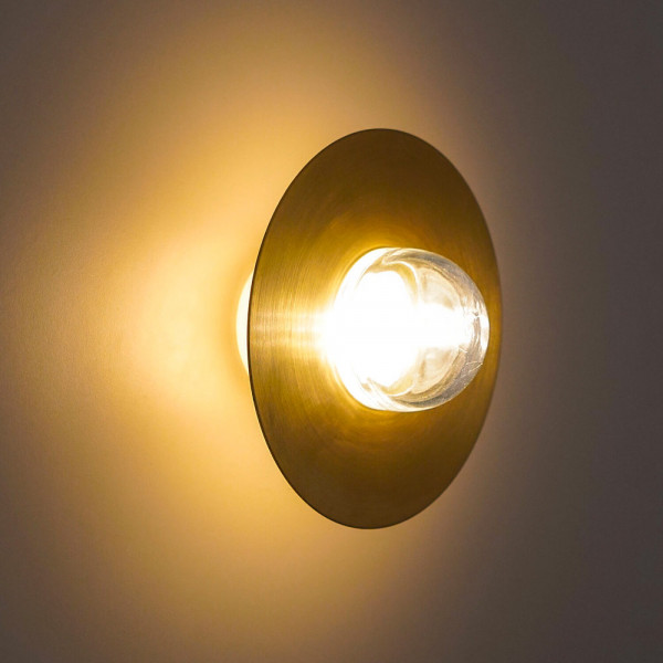 ALBA SIMPLE WALL LIGHT by Contain