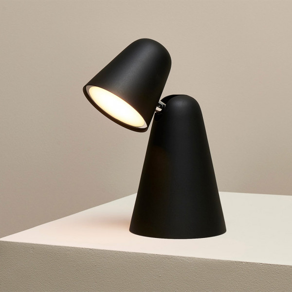 LAMPE DE TABLE PEPPONE BLACK by Formagenda