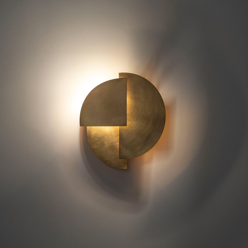 CELESTE S WALL LIGHT by Ombre Portée