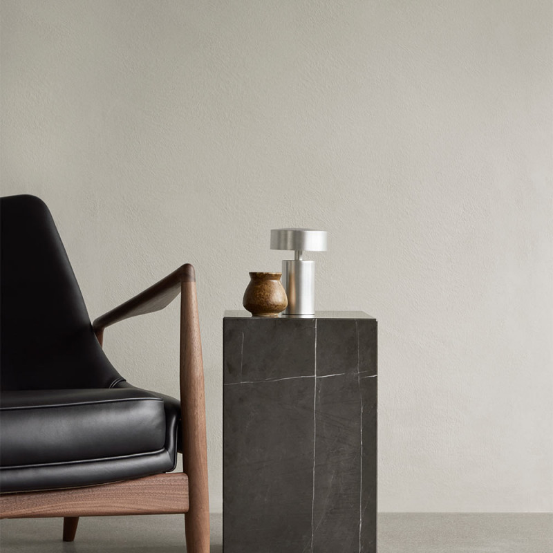 Lampe portable Column, Menu