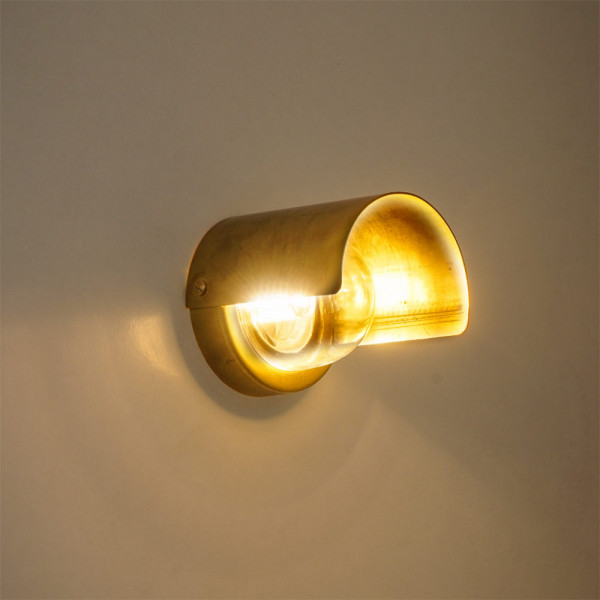 ALBA MONOCLE WALL LIGHT by Contain on