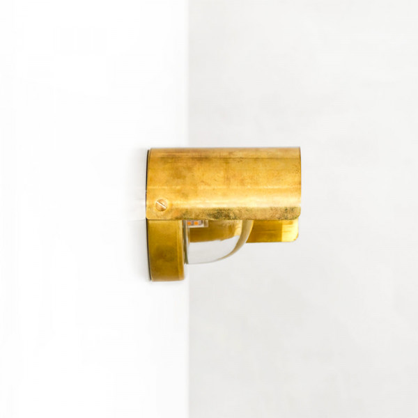 ALBA MONOCLE WALL LIGHT by Contain