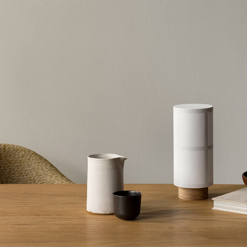 LAMPE DE TABLE HASHIRA PORTABLE by Menu