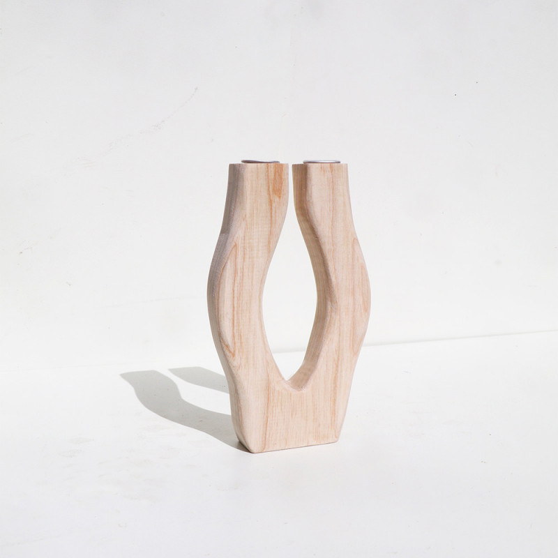 Silhouette candleholder by Alice Lahana