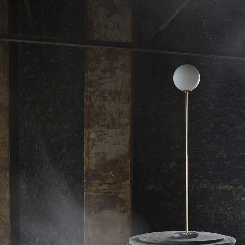lampadaire 6 fond noir by magic circus