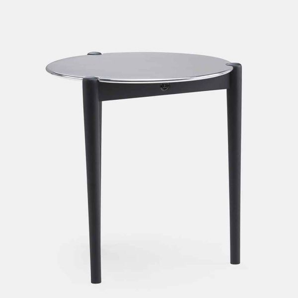 table d'appoint sidekicks mise en scène by de la espada
