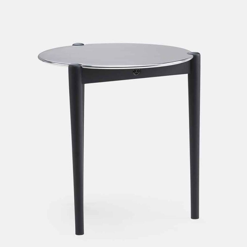 table d'appoint sidekicks mise en scène by de la espada