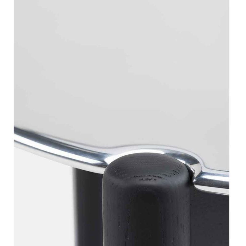 sidekicks coffee table seen from close by de la espada