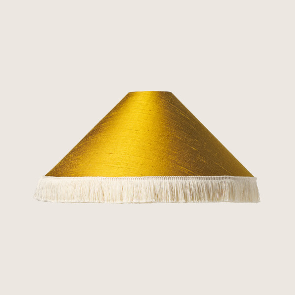 LAMPE À POSER SILK SHADE WITH FRINGE by Bold and Panache, Safran Doré