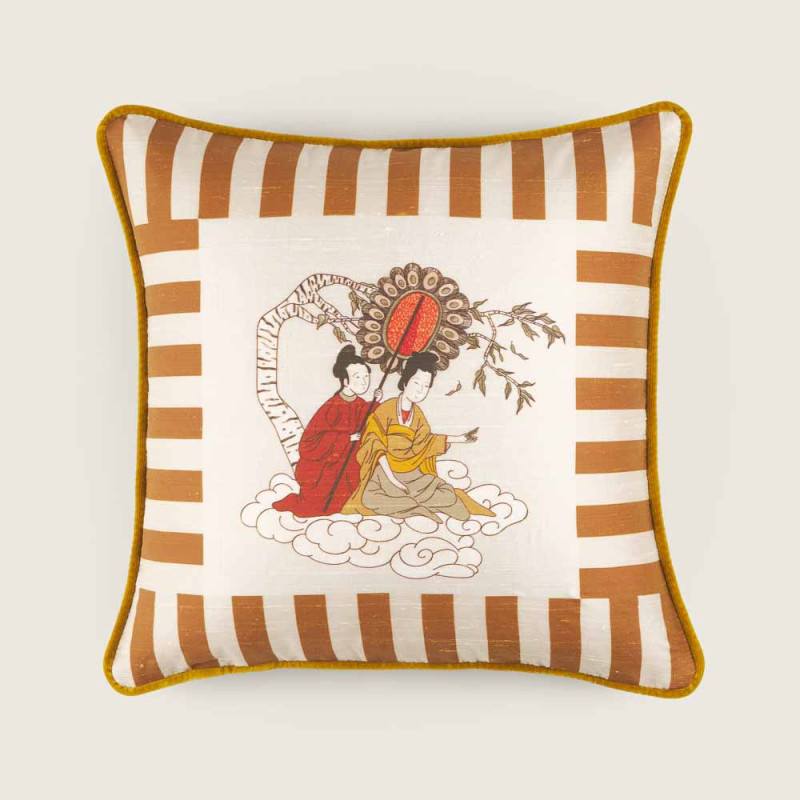 COUSSIN MADAME BUTTERFLY by Bold and Panache