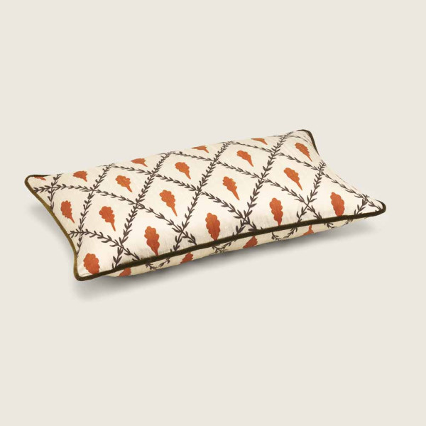 COUSSIN OAKLEAF Crème by Bold and Panache