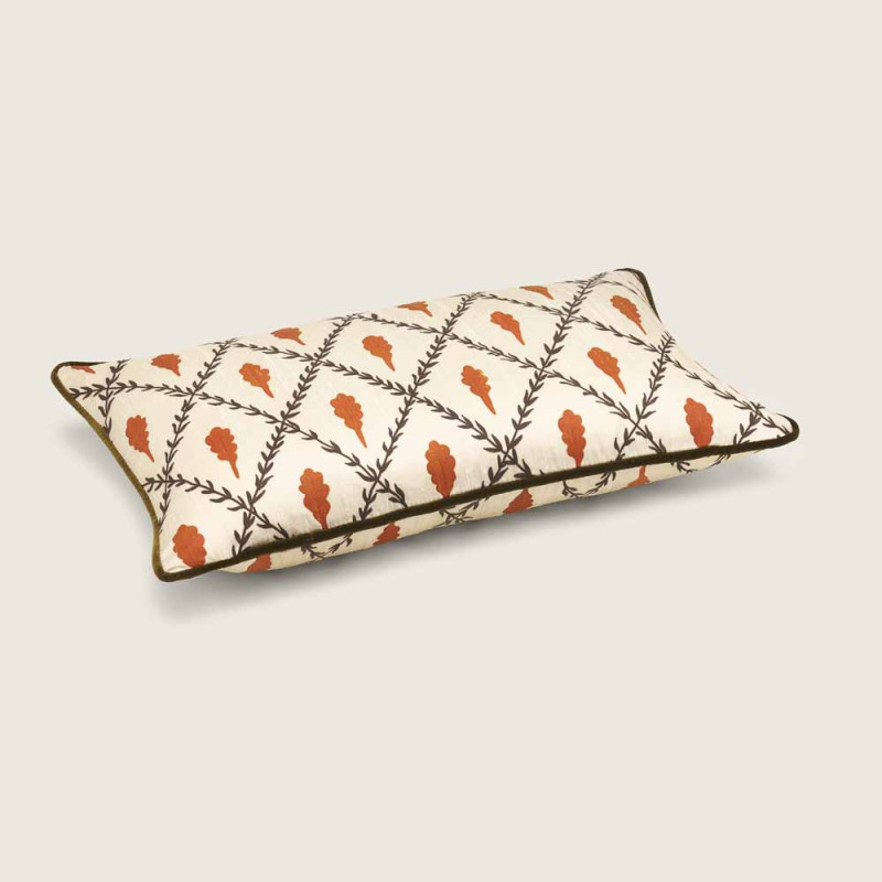 COUSSIN OAKLEAF Crème by Bold and Panache