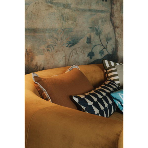 COUSSIN TOTEM by Bold and Panache onyx