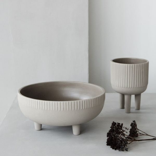 grey medium and small bowl by Kristina dam