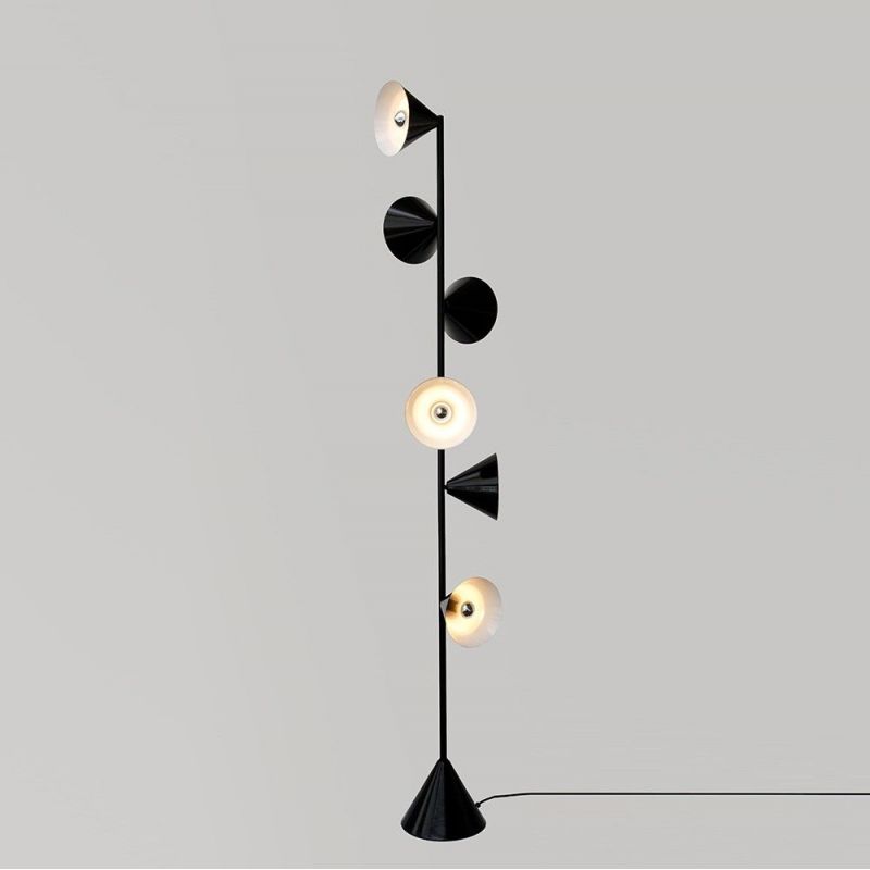 Vertical 1 floor light Atelier Areti