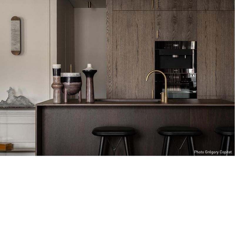 Ghost wall light by Entrelacs