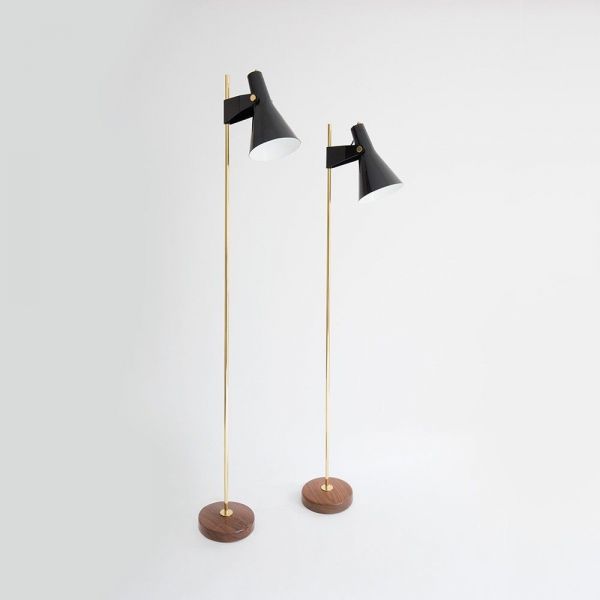 lampadaire B4 mise en scène  by disderot