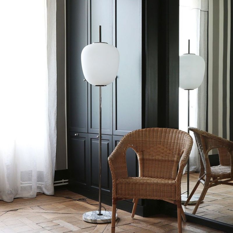 J14 floor light in a room by disderot