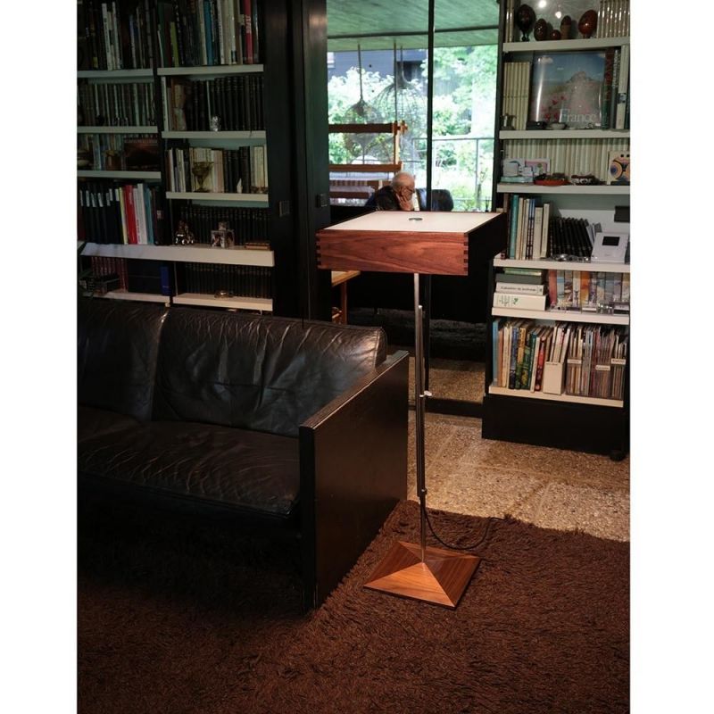ar1 floor light in a room by disderot