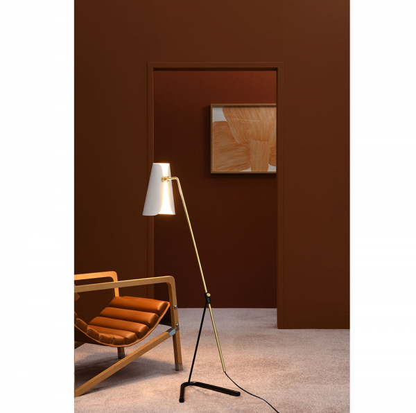 G21 floor lamp in a room by sammode