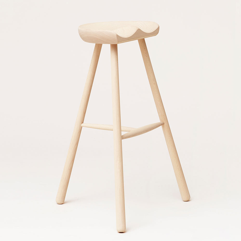 Tabouret shoemaker 78 hêtre Form and Refine