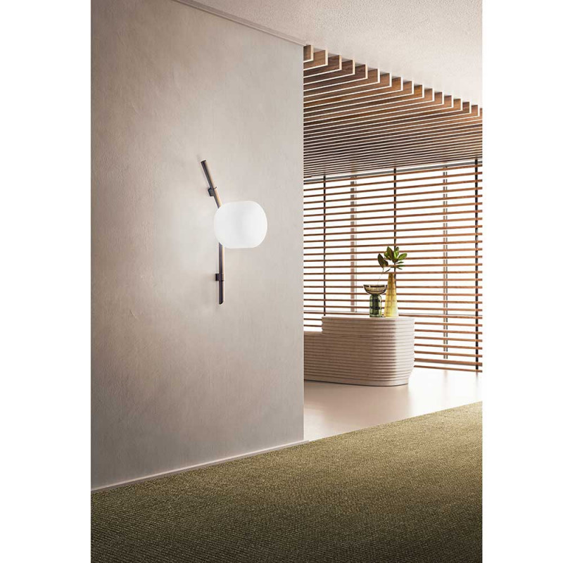 Floed wall Kundalini, styled in interior setting