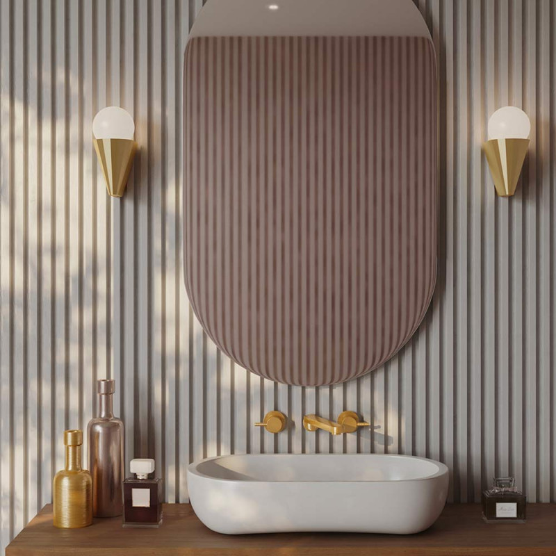 Applique Cornet laiton dans la salle de bain CVL