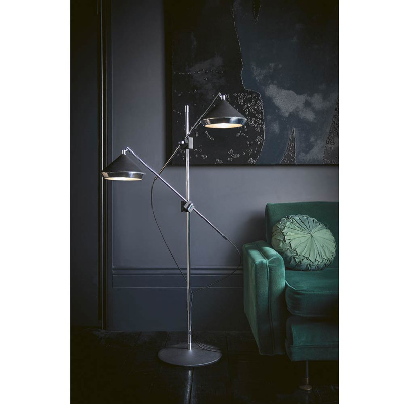 Shear floor lamp on