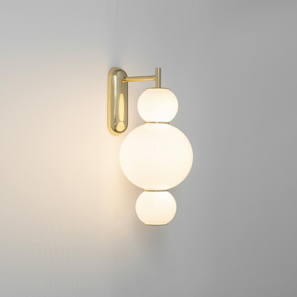 Pearls wall light A by Formagenda brass