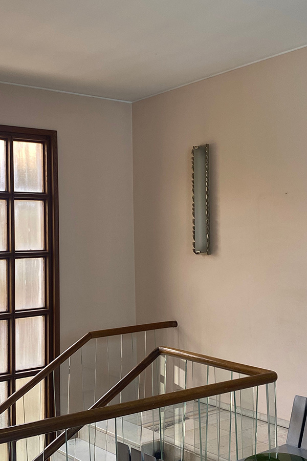 Villa-Borsani-stairs-wall-light-MDW24